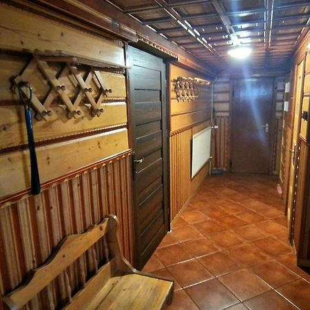 Apartament Lesny ノヴィ・タルク エクステリア 写真